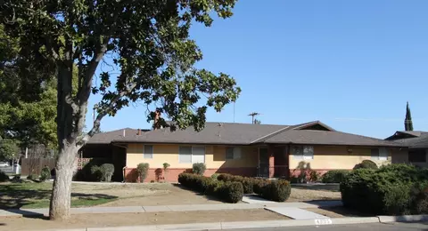 4905 E Townsend Ave, Fresno, CA 93727 photo 1