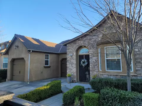 3606 Trenton Ln, Clovis, CA 93619 photo 1