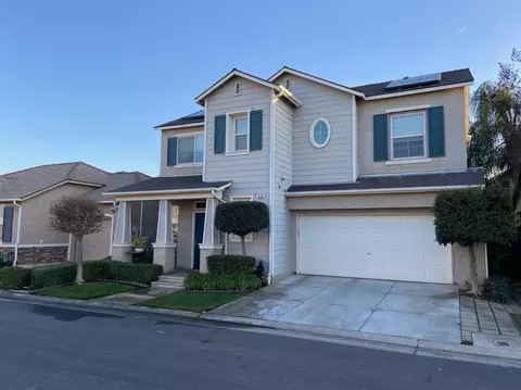 618 W Madrid Ln, Clovis, CA 93619 photo 1