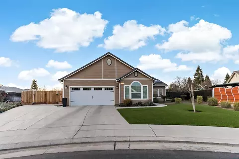 2821 Sierra Madre Ave, Clovis, CA 93611 photo 1