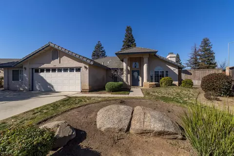 244 N Douglas Ave, Clovis, CA 93611 photo 1