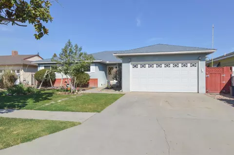 1310 E Sample Ave, Fresno, CA 93710 photo 1