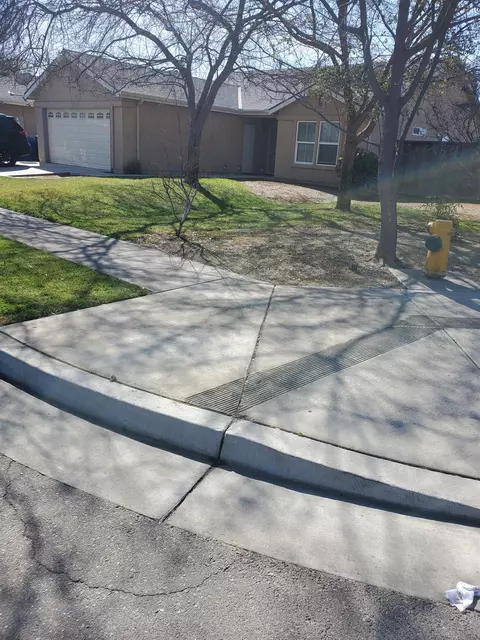 1003 J St, Sanger, CA 93657 photo 1