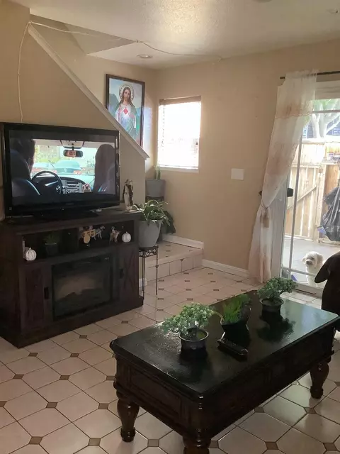 1101 Cortez St #D, Salinas, CA 93905 photo 1