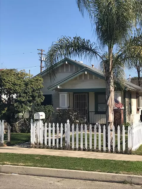 606 P St, Sanger, CA 93657 photo 1