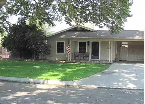 612 Riverside Ave, Chowchilla, CA 93610 photo 1