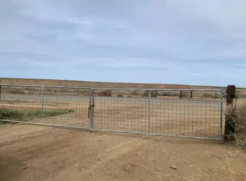 54551 Little Panoche Rd, Firebaugh, CA 93622 photo 1