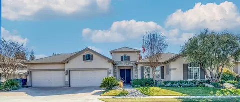 696 Richmond Ave, Clovis, CA 93619 photo 1
