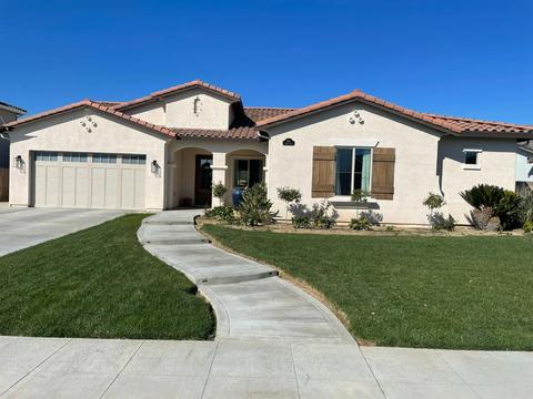 974 E Skylar Ave, Fowler, CA 93625 photo 1