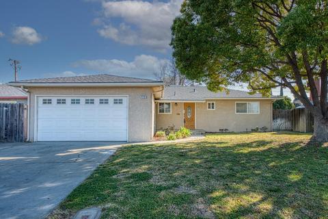 426 W Twain Ave, Clovis, CA 93612 photo 1