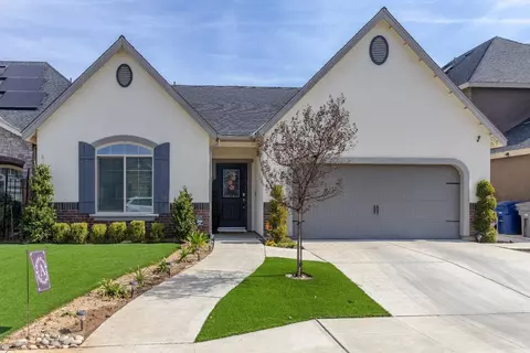 2063 Soledad Ave, Clovis, CA 93619 photo 1
