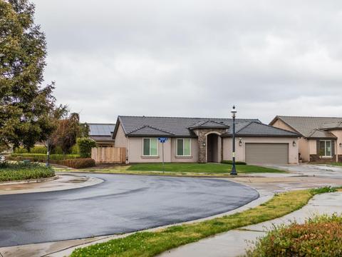871 Reagan Ave, Sanger, CA 93657 photo 1