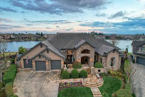 4673 N Fallingwater Ln, Clovis, CA 93619 photo 1