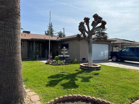 1645 Peach Ave, Clovis, CA 93612 photo 1