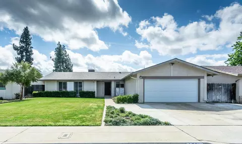 1506 Robinwood Ave, Clovis, CA 93611 photo 1