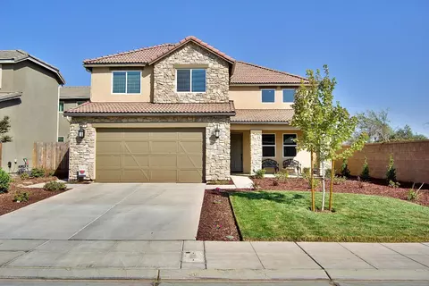 601 Maclure Ave W, Madera, CA 93636 photo 1