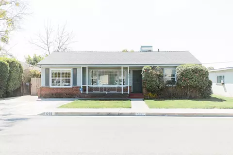 1325 Pine St, Selma, CA 93662 photo 1