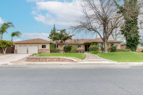 135 Elm Ave, Clovis, CA 93612 photo 1