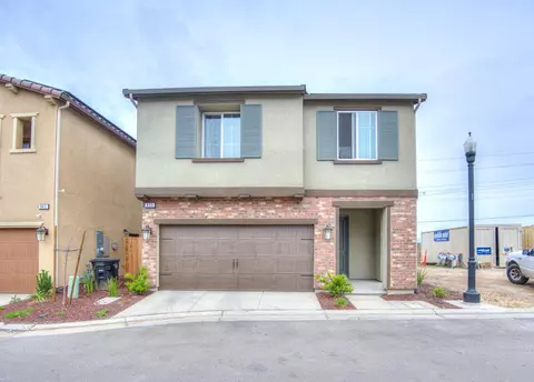 855 Wishon Ave W, Madera, CA 93636 photo 1