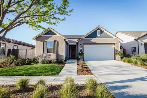 841 Overstone Ave, Madera, CA 93636 photo 1