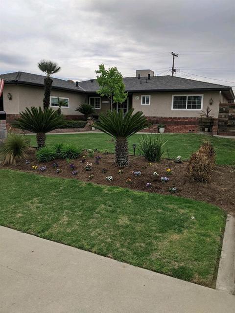 476 W Scott Ave, Clovis, CA 93612 photo 1