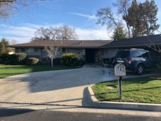 742 Almond Dr, Clovis, CA 93612 photo 1
