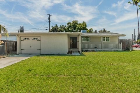 104 Dennis Dr, Clovis, CA 93612 photo 1