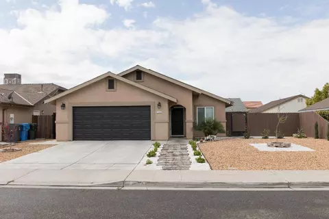 120 Monarch Rd, Madera, CA 93638 photo 1