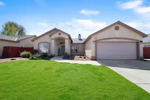 1467 Pear St, Lemoore, CA 93245 photo 1