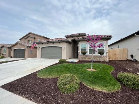 479 Timberline Way S, Madera, CA 93636 photo 1
