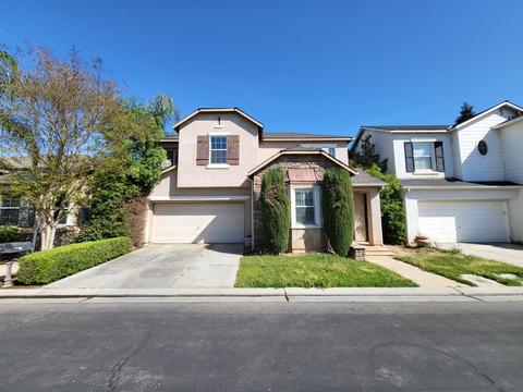 751 W Barcelona Ln, Clovis, CA 93619 photo 1