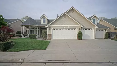 1356 N Magnolia Ave, Clovis, CA 93619 photo 1