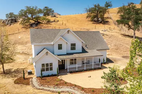 6253 Big Oak Rd, Sanger, CA 93657 photo 1