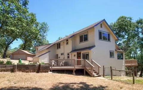 39488 Summit Dr, Oakhurst, CA 93644 photo 1