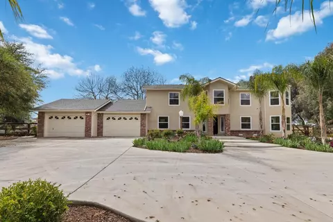 9683 N Stanford Ave, Clovis, CA 93619 photo 1