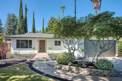 1304 Ezie Ave, Clovis, CA 93611 photo 1