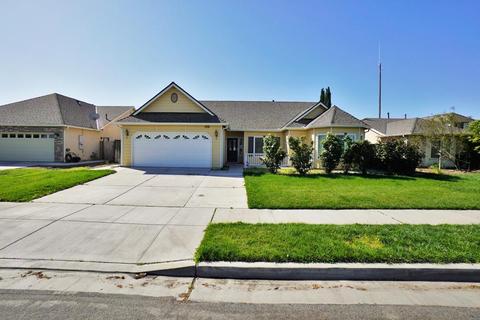 1129 Freedom Dr, Lemoore, CA 93245 photo 1