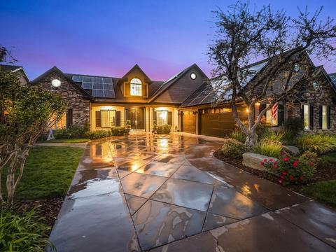 1784 N Cherry Ln, Clovis, CA 93619 photo 1