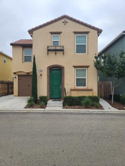 1341 Nabors Dr, Clovis, CA 93619 photo 1