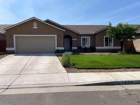 1602 Austin, Dinuba, CA 93618 photo 1