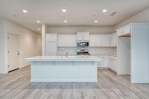 3863 Buckingham Ave, Clovis, CA 93619 photo 1