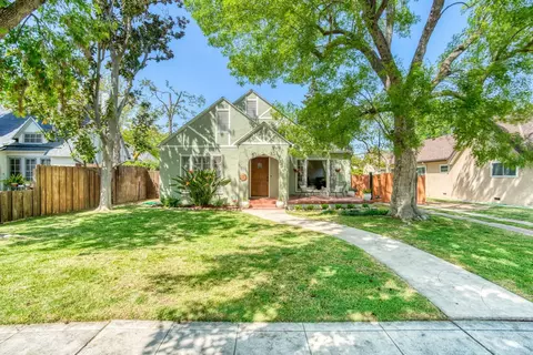 511 E Vassar Ave, Fresno, CA 93704 photo 1