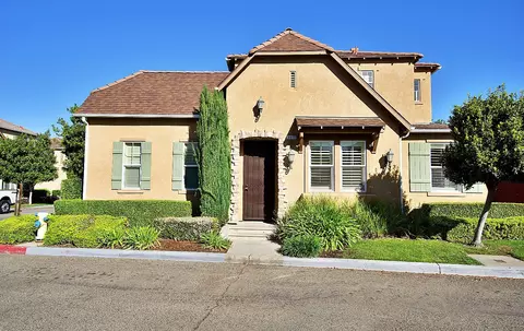 3871 Moody Ln, Clovis, CA 93619 photo 1