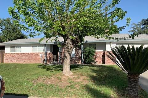 382 S Third St, Kerman, CA 93630 photo 1