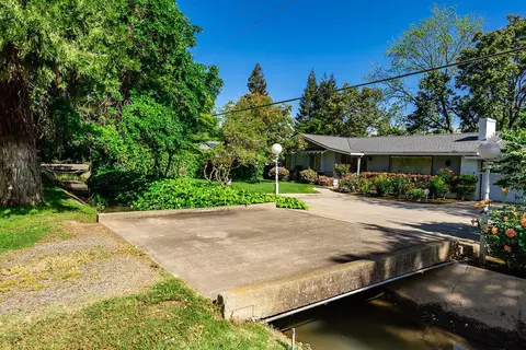 307 E North Bear Creek Dr, Merced, CA 95340 photo 1