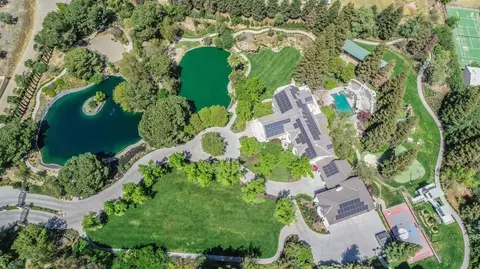 2796 E Silaxo Rd, Clovis, CA 93619 photo 1