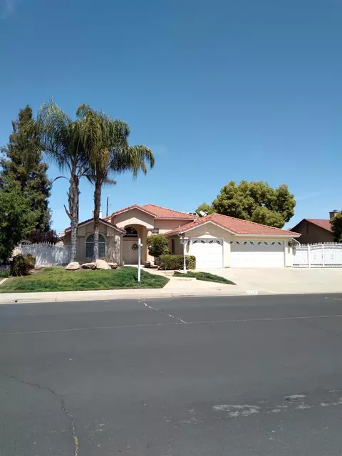 1859 Morris Ave, Clovis, CA 93611 photo 1