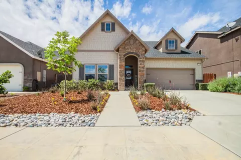 2266 Amanecer Ave, Clovis, CA 93619 photo 1