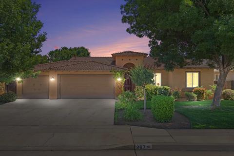 967 Carson Ave, Clovis, CA 93611 photo 1