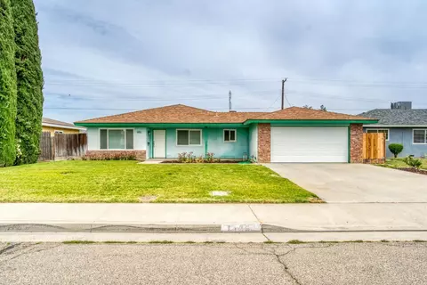 15252 W San Joaquin Ave, Kerman, CA 93630 photo 1